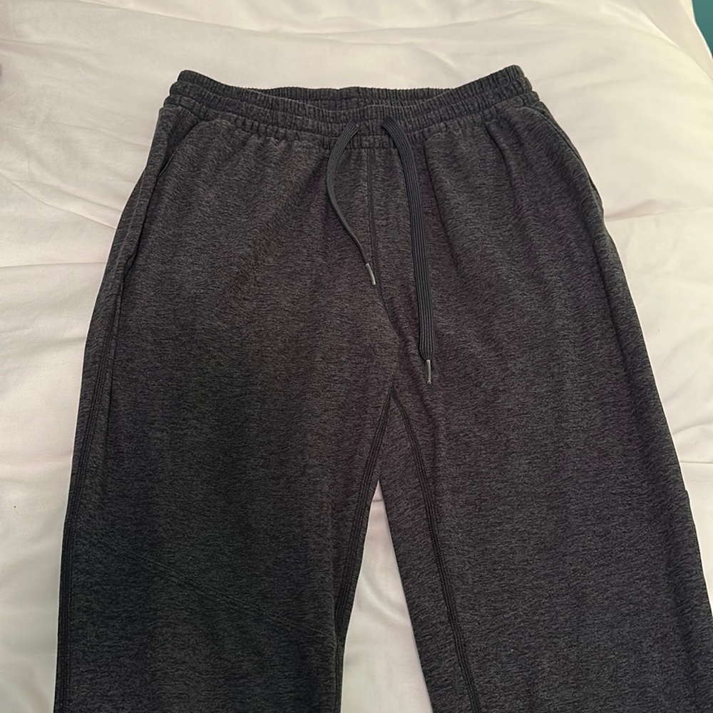 Cloudknit sweats
